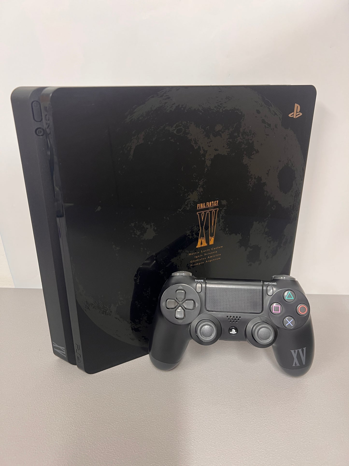 Sony Playstation 4 Final Fantasy Slim Console