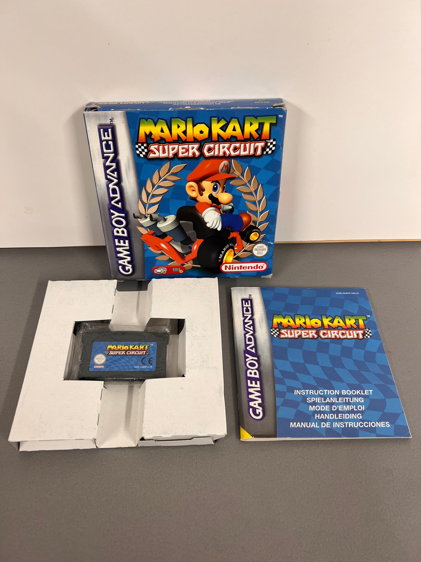 Nintendo Gameboy Mario Kart Super Circuit