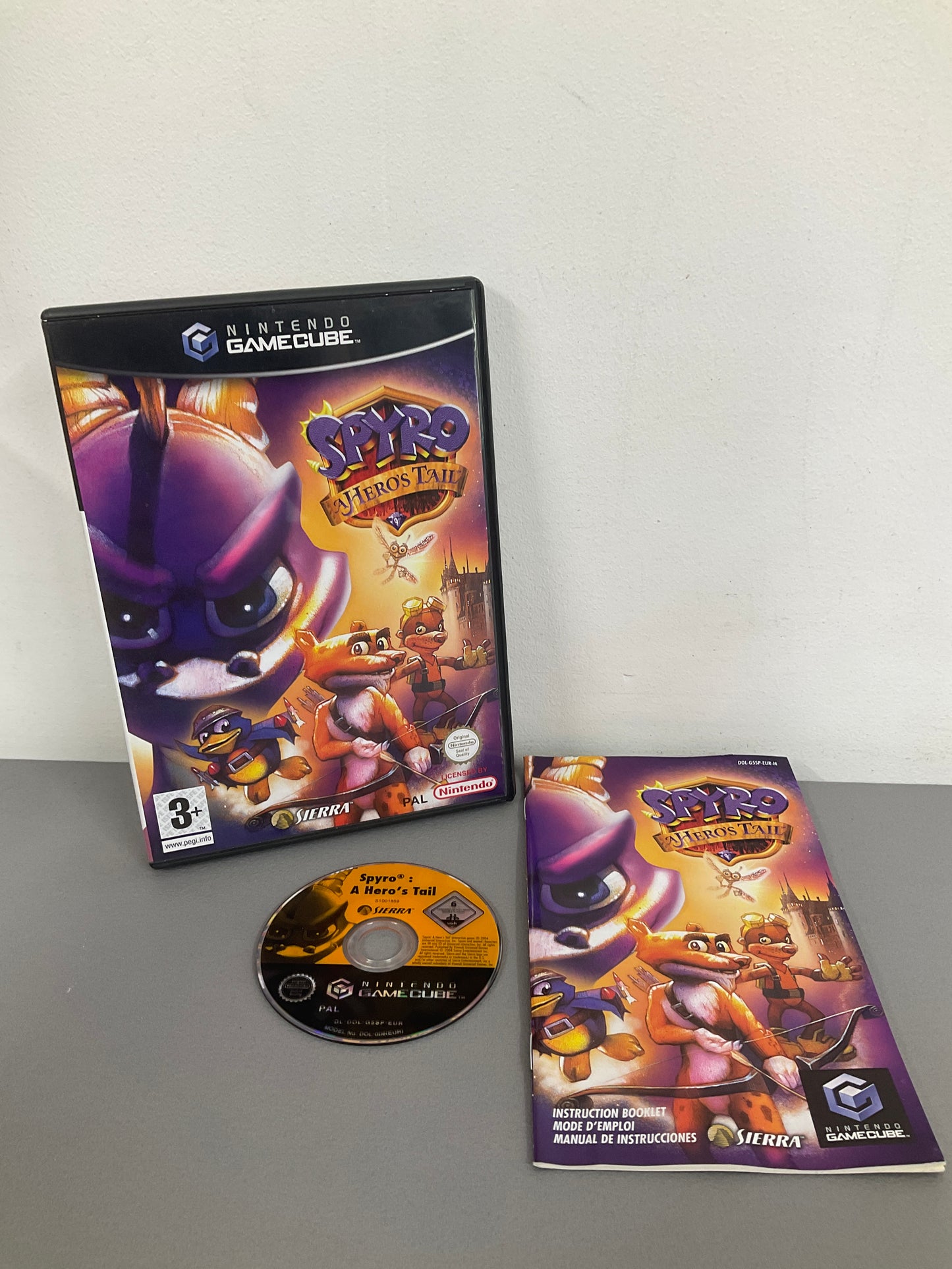 Spyro Heroes Tale Gamecube
