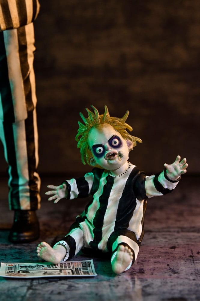 Beetlejuice Striped Suit Figure 7" - Neca