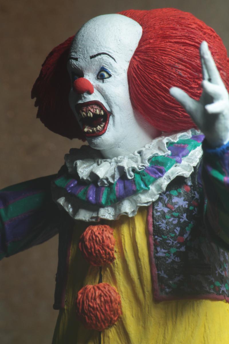 Pennywise IT Version 2 Neca