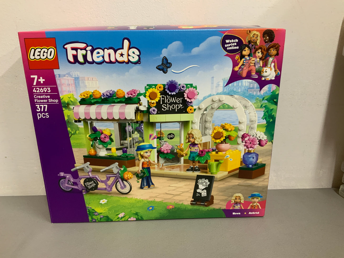 Lego Friends Creative Flower Shop 42693