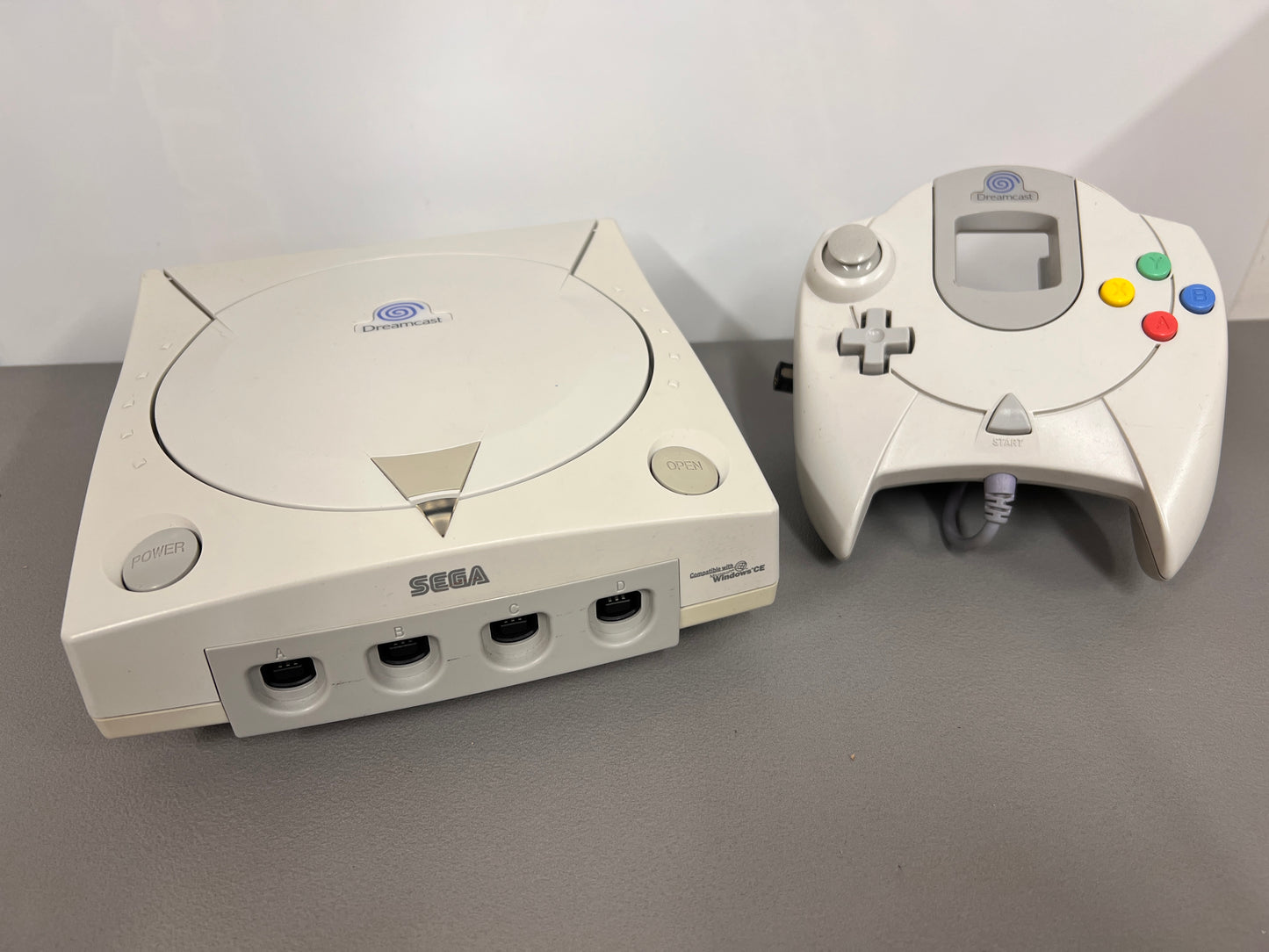 Sega Dreamcast Console