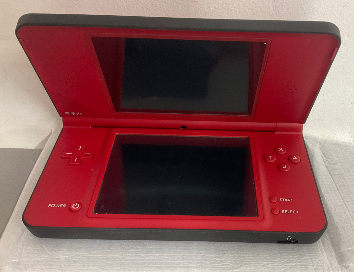 Nintendo Dsi XL Red 25th Mario Edition