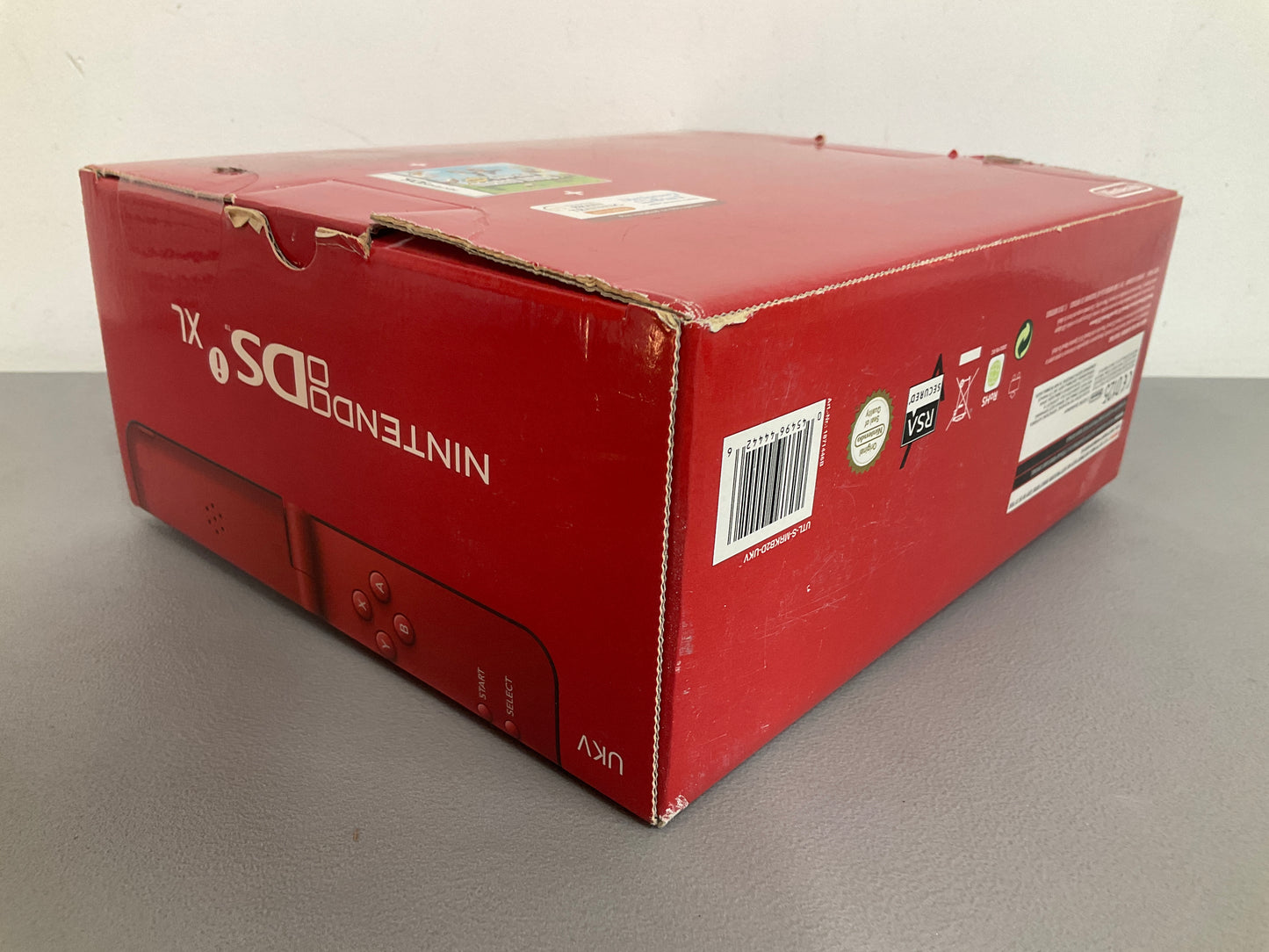Nintendo Dsi XL Red 25th Mario Edition
