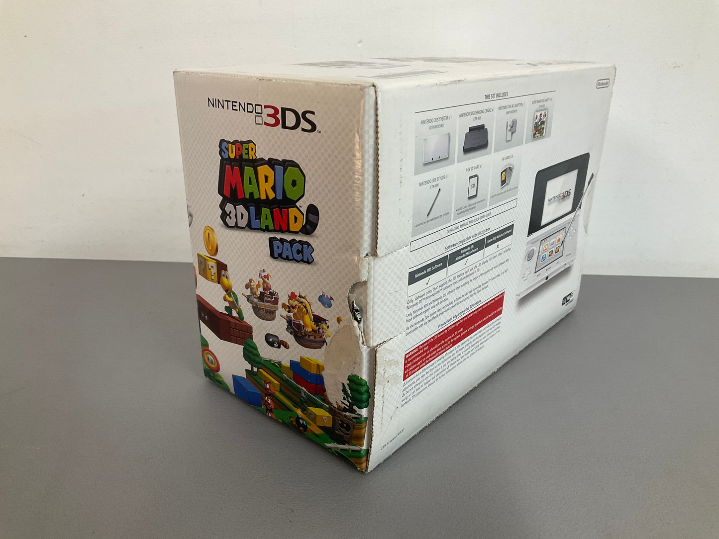 Nintendo 3DS White Mario Land Edition