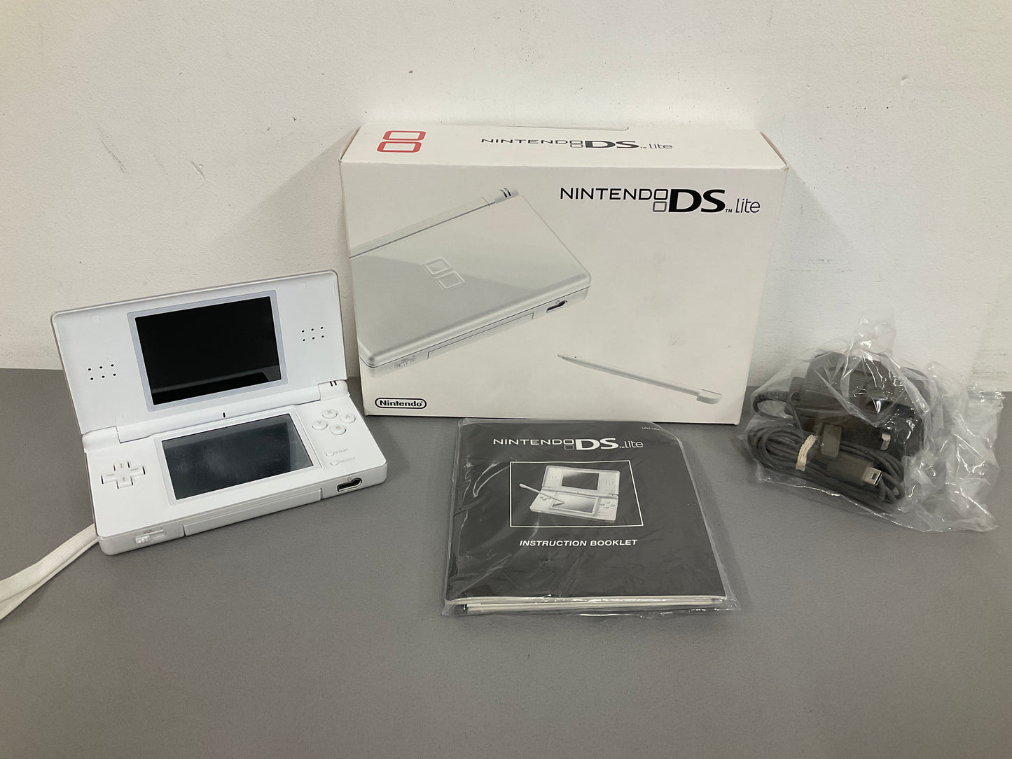 Nintendo Ds Lite White Console Boxed